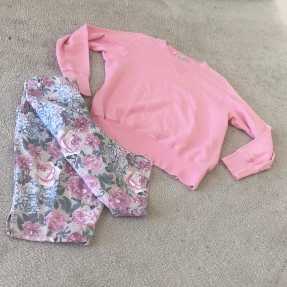 LEVI’S”VINTAGE BAY MEADOWS”/LVC PINK CREWNECK SWEATSHIRT/NEW - Picture 1 of 9